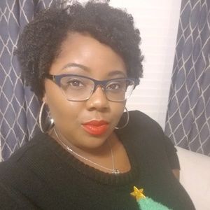 Meet your Posher, Deidra